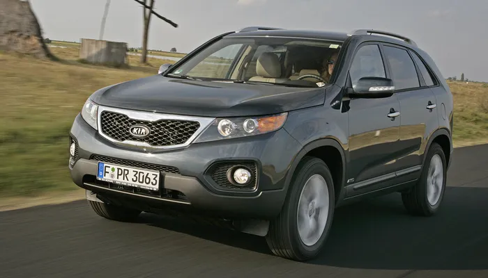 Second-generation Kia Sorento XM
